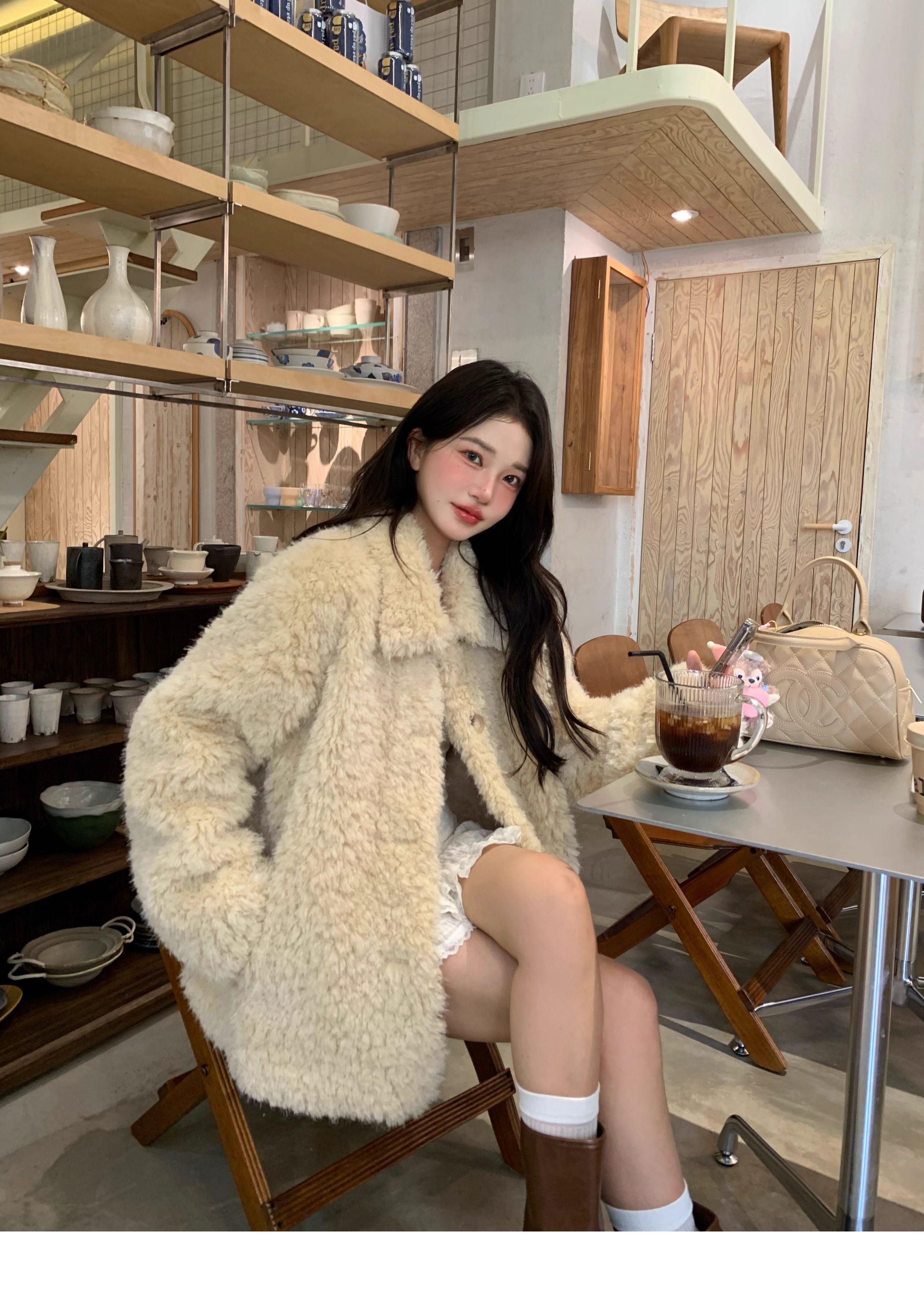 纸片人宽松V领泰迪绒羊剪绒环保皮草皮毛一体羊羔毛毛外套女秋冬详情13