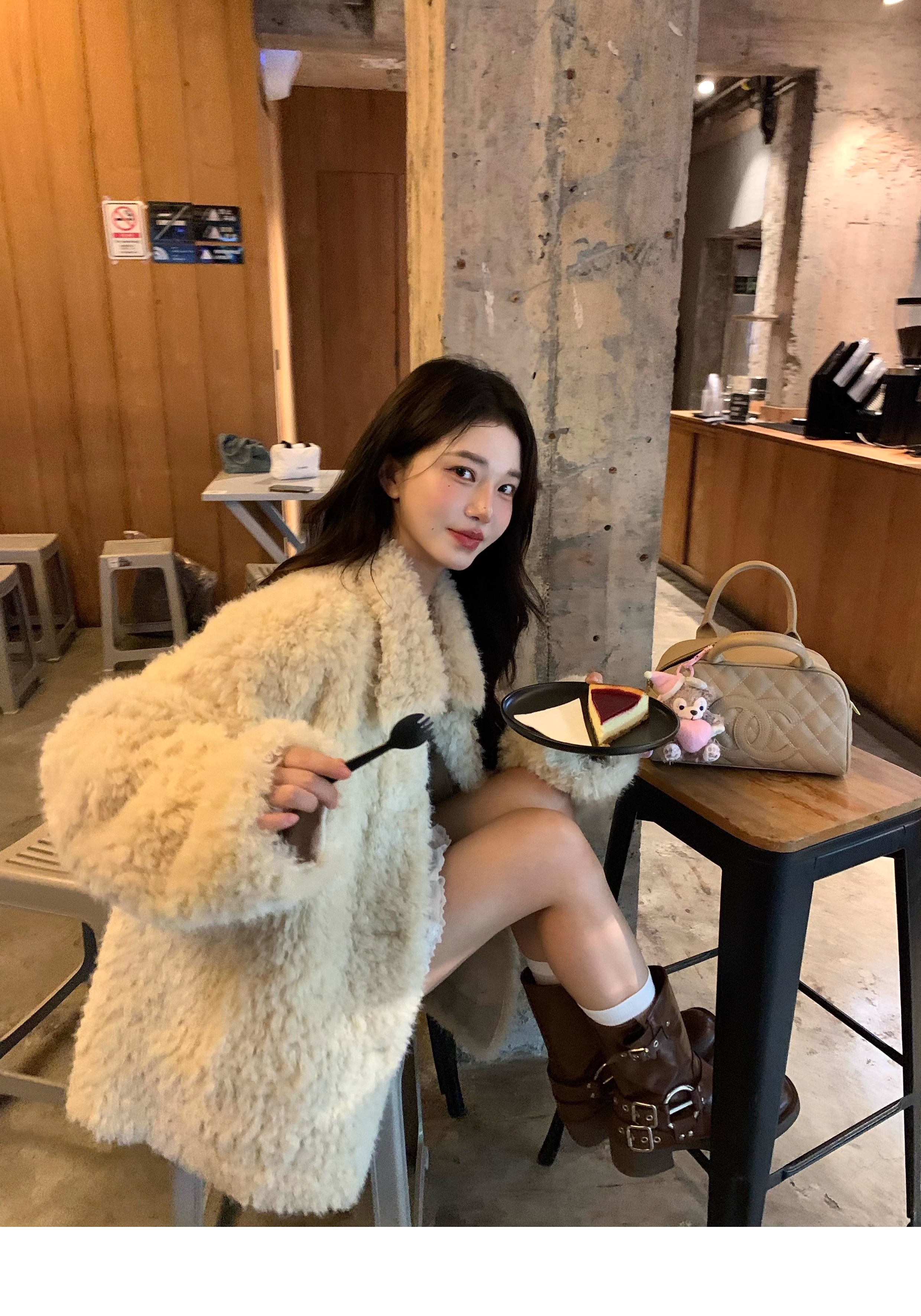 纸片人宽松V领泰迪绒羊剪绒环保皮草皮毛一体羊羔毛毛外套女秋冬详情10