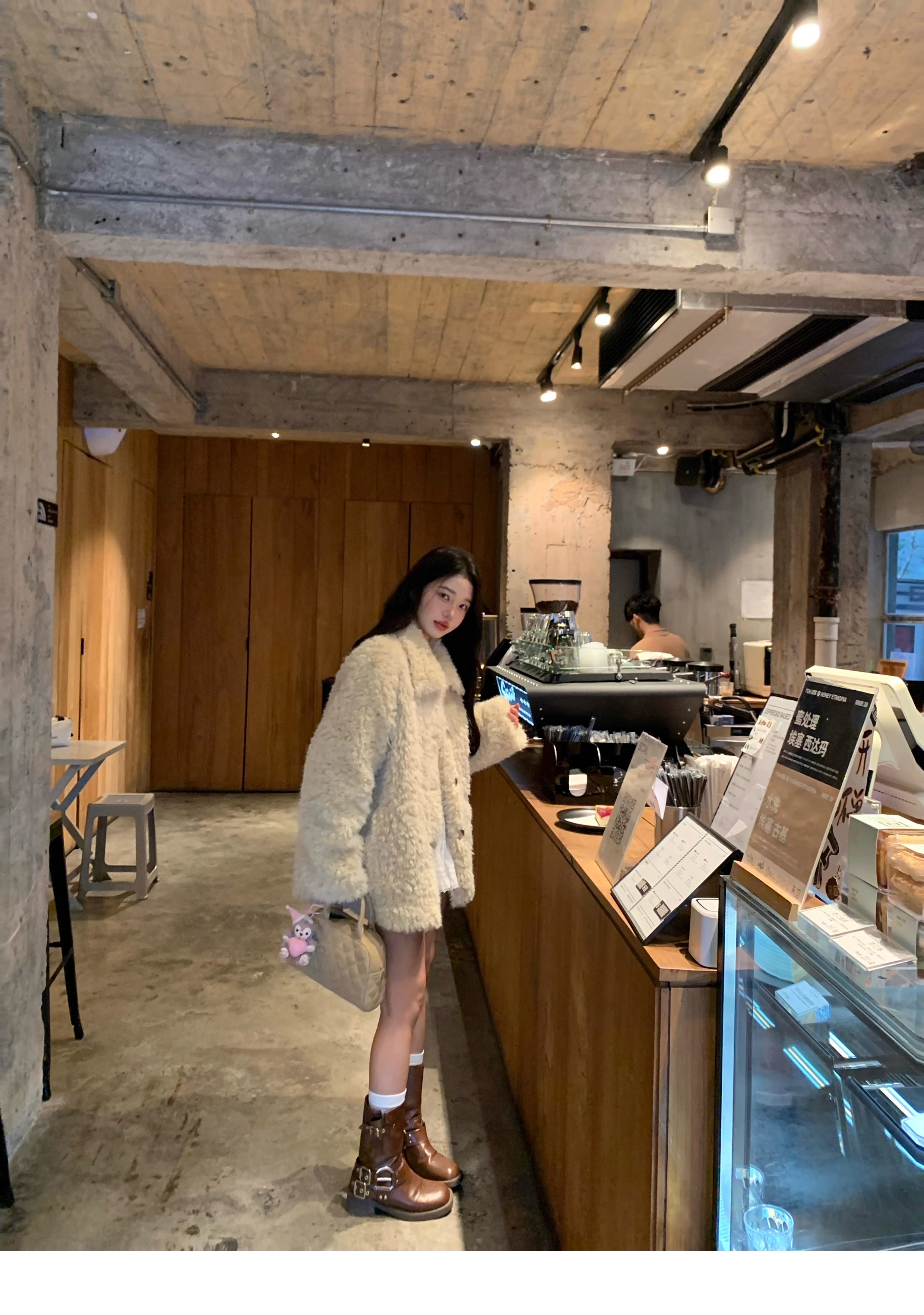 纸片人宽松V领泰迪绒羊剪绒环保皮草皮毛一体羊羔毛毛外套女秋冬详情9