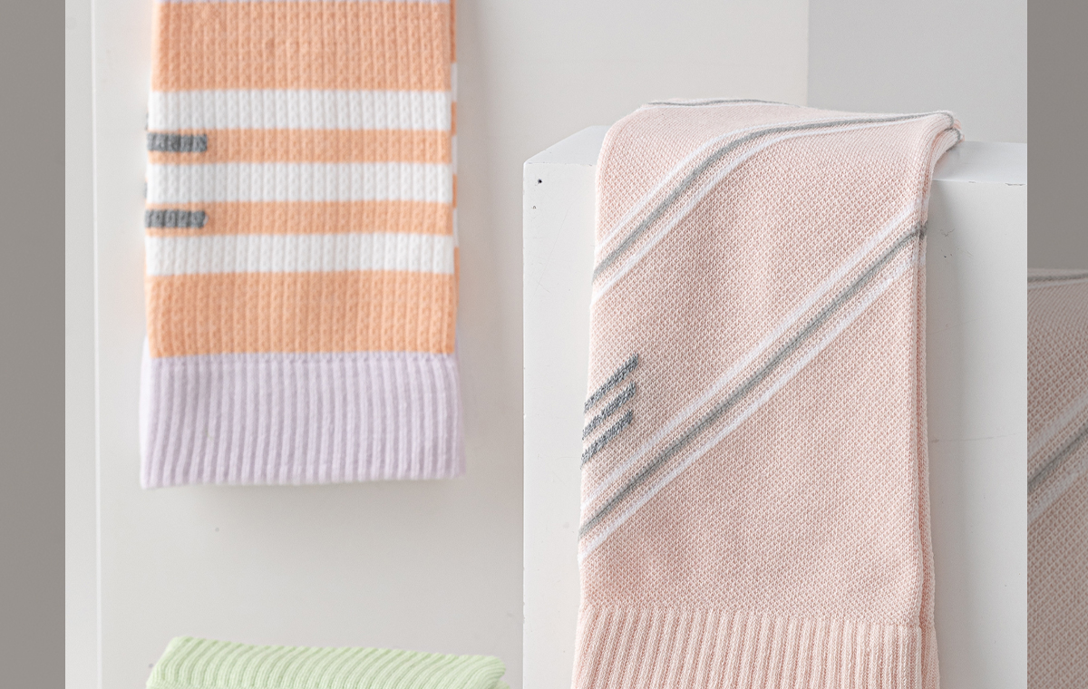 Road cycling socks for men and women, reflective bicycles, outdoor hiking socks, professional sports pressure calf running socks pic 13