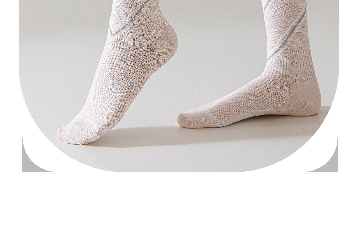 Road cycling socks for men and women, reflective bicycles, outdoor hiking socks, professional sports pressure calf running socks pic 17