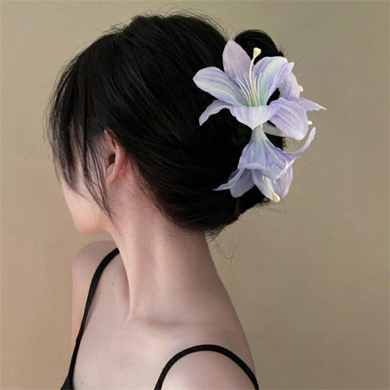 超仙氛围感仿真百合花朵发夹唯美高级感后脑勺盘发鲨鱼夹发抓头饰详情3