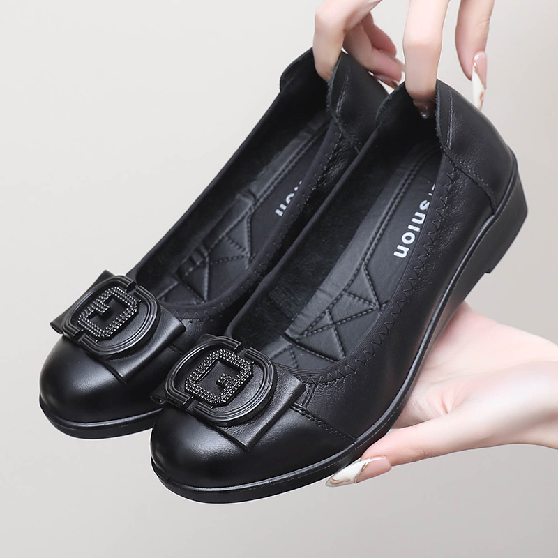 意尔康春秋圆头浅口中老年女鞋真皮软底妈妈鞋舒适不累脚平底防滑