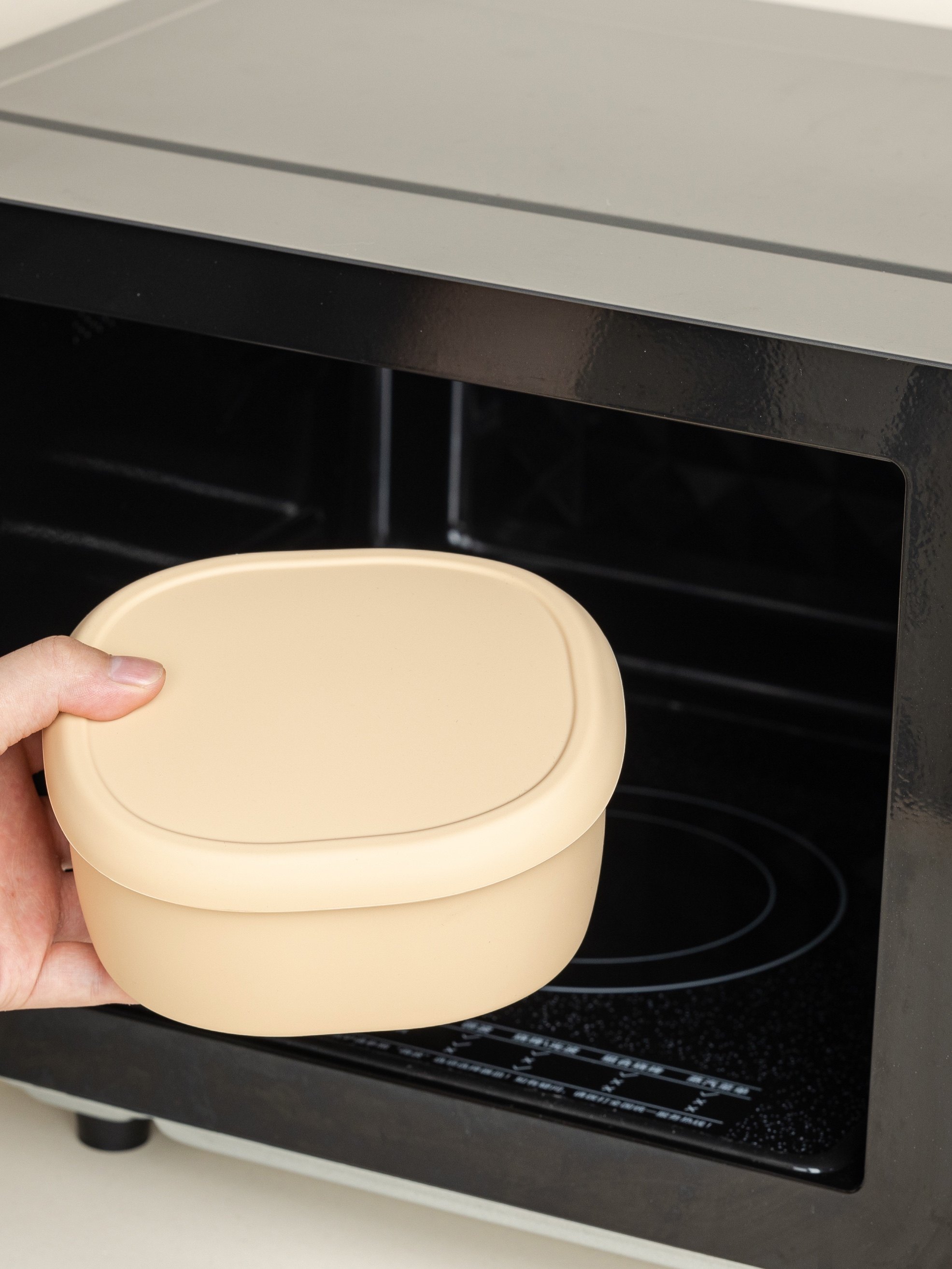 Korean food silicone lunch boxes, microwave preservation boxes, square storage boxes, sealed student and children's lunch boxes and baby food boxes Application Scenario