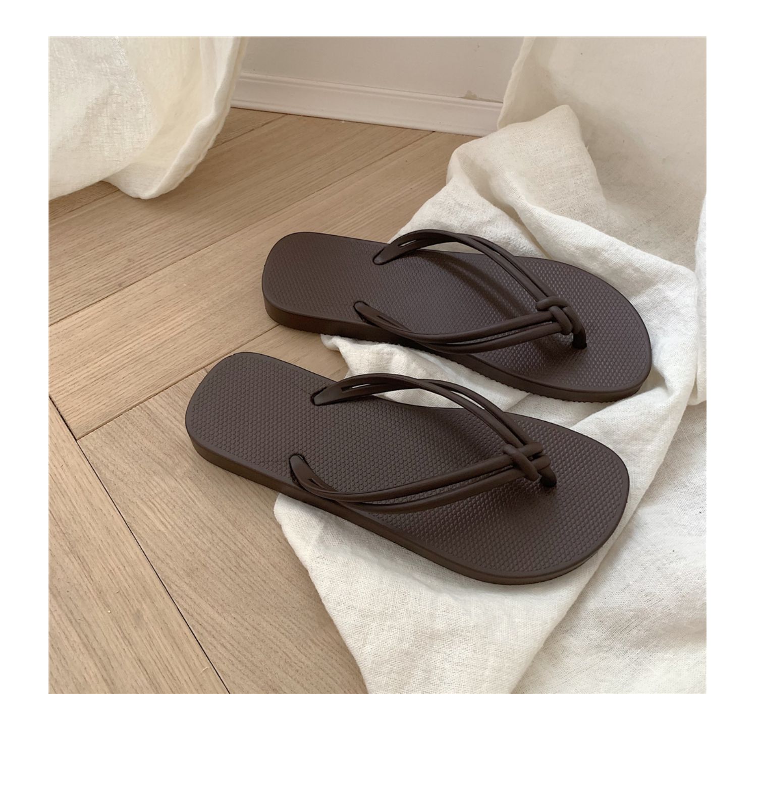 日式新款网红ins时尚休闲人字拖女夏外穿防滑洗澡夹脚凉拖鞋沙滩详情22