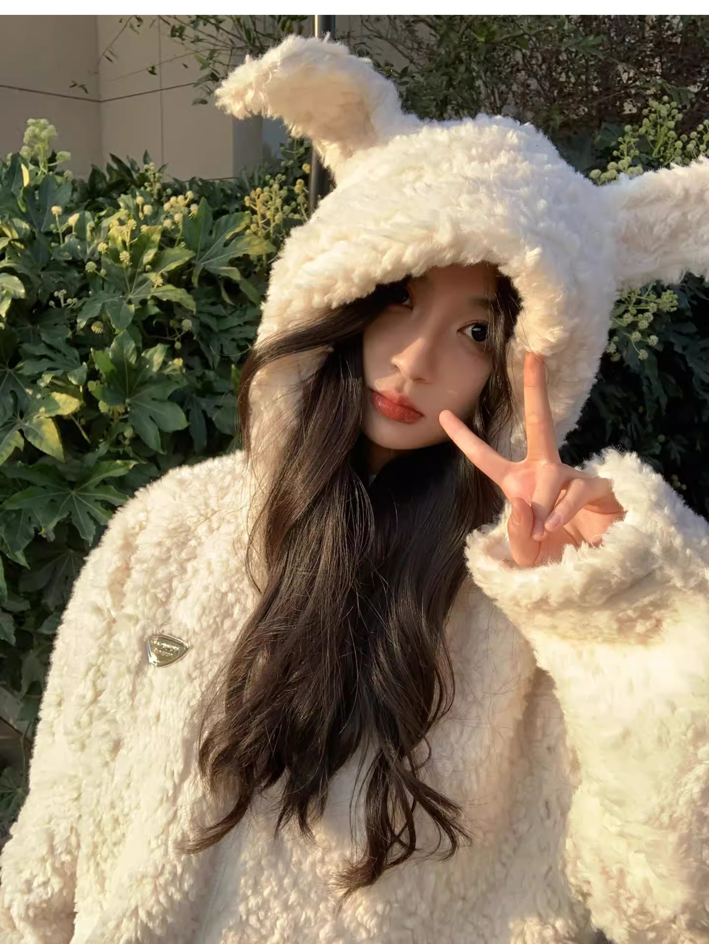 美式兔耳朵毛绒连帽皮草毛毛外套女冬季2024新款可爱宽松加厚上衣详情15
