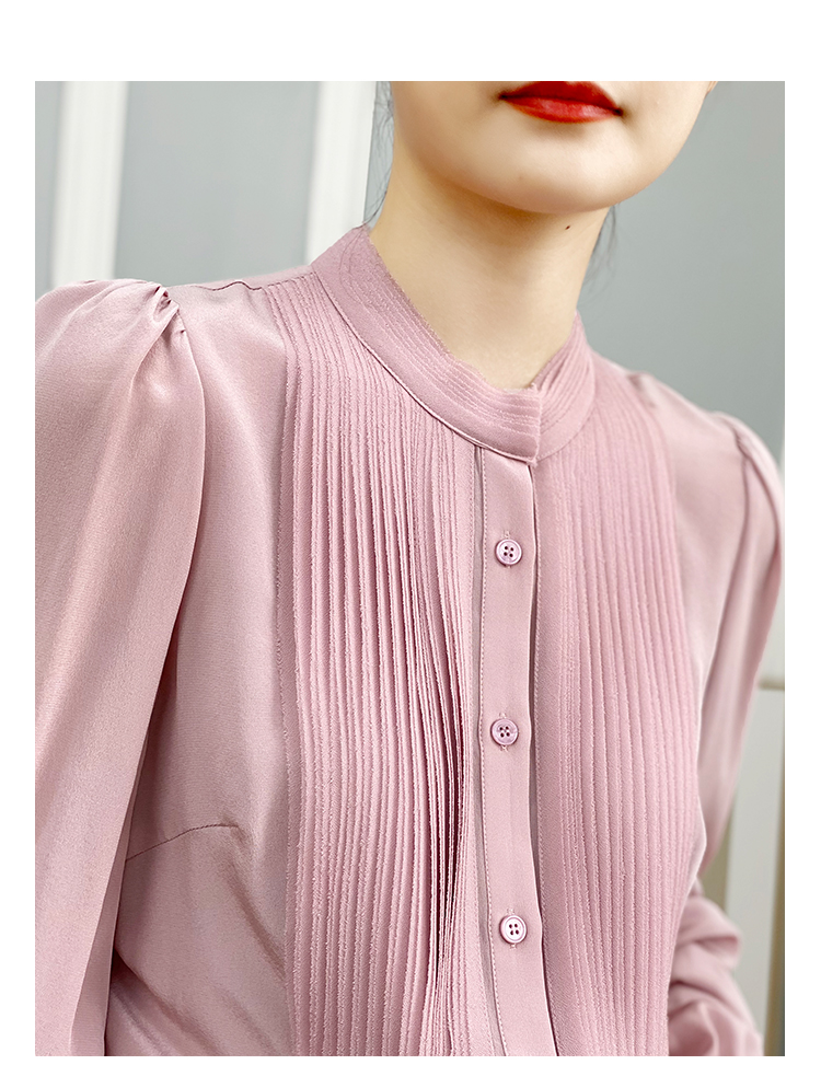 左左家 温柔气质重工风琴褶真丝衬衫女圆领气质灯笼袖桑蚕丝上衣详情13