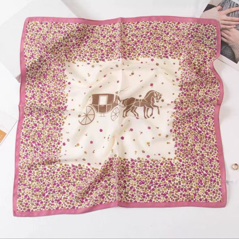 New classic floral print retro style velvet hand feel 70 square scarf