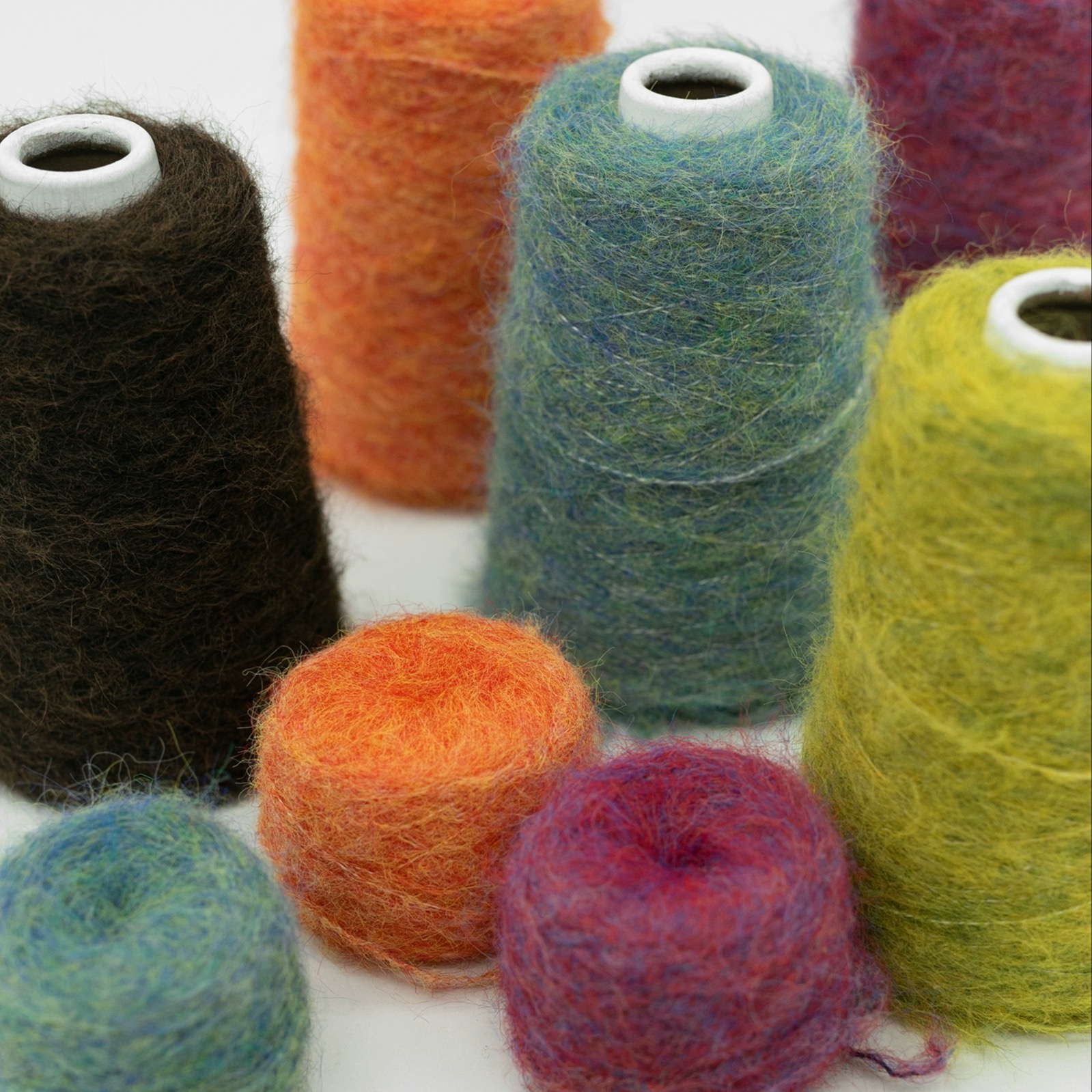 糖果色仿羊驼弹力长毛纱线毛线团手混线手工DIY编织钩针棒针配线