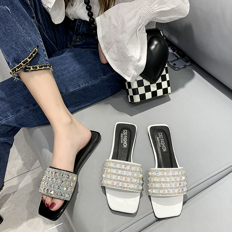 Large-sized women's shoes 41-43 slippers for women's summer outdoor wear fashion 2025 new water diamond fairy style flat cool slippers Specification image