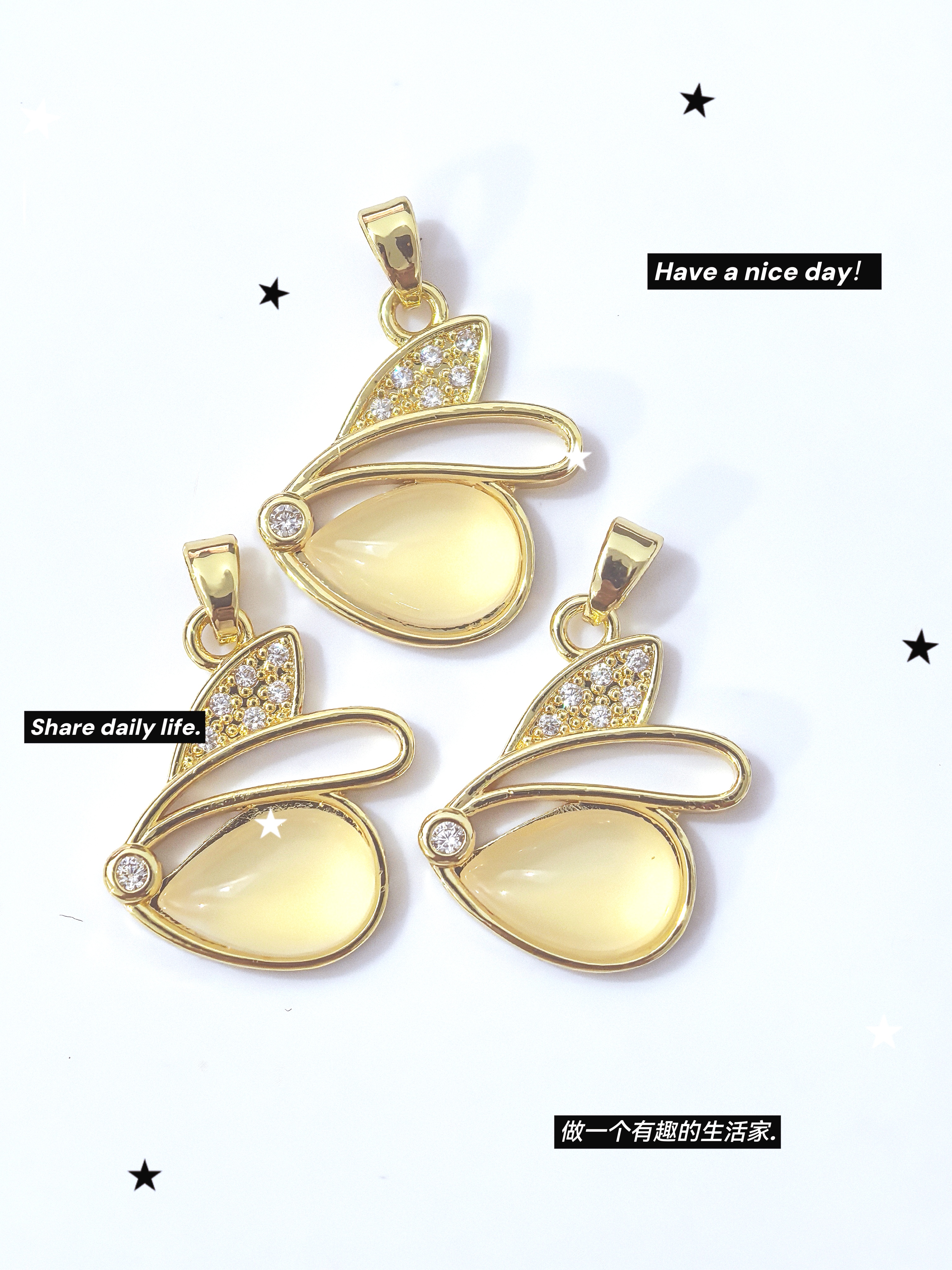 A cute and adorable imitation shell rabbit heart rose pendant necklace for women with a unique personality pic 1