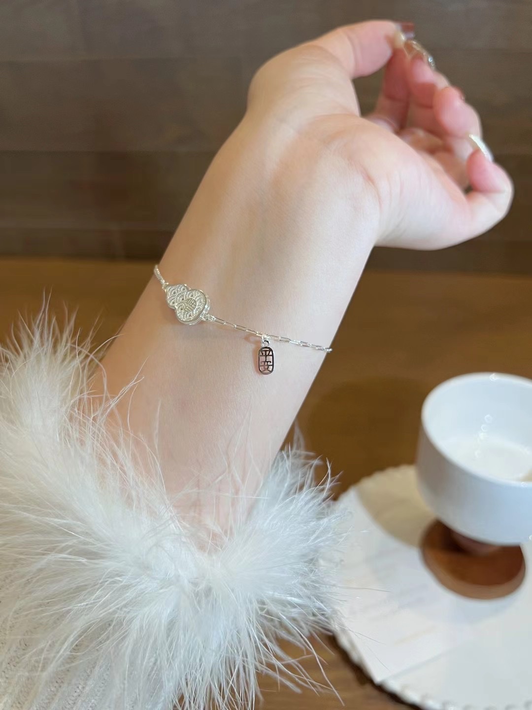 925银纯银手串手链 独特首饰 简约时尚 个性饰品 现货款银色细节图