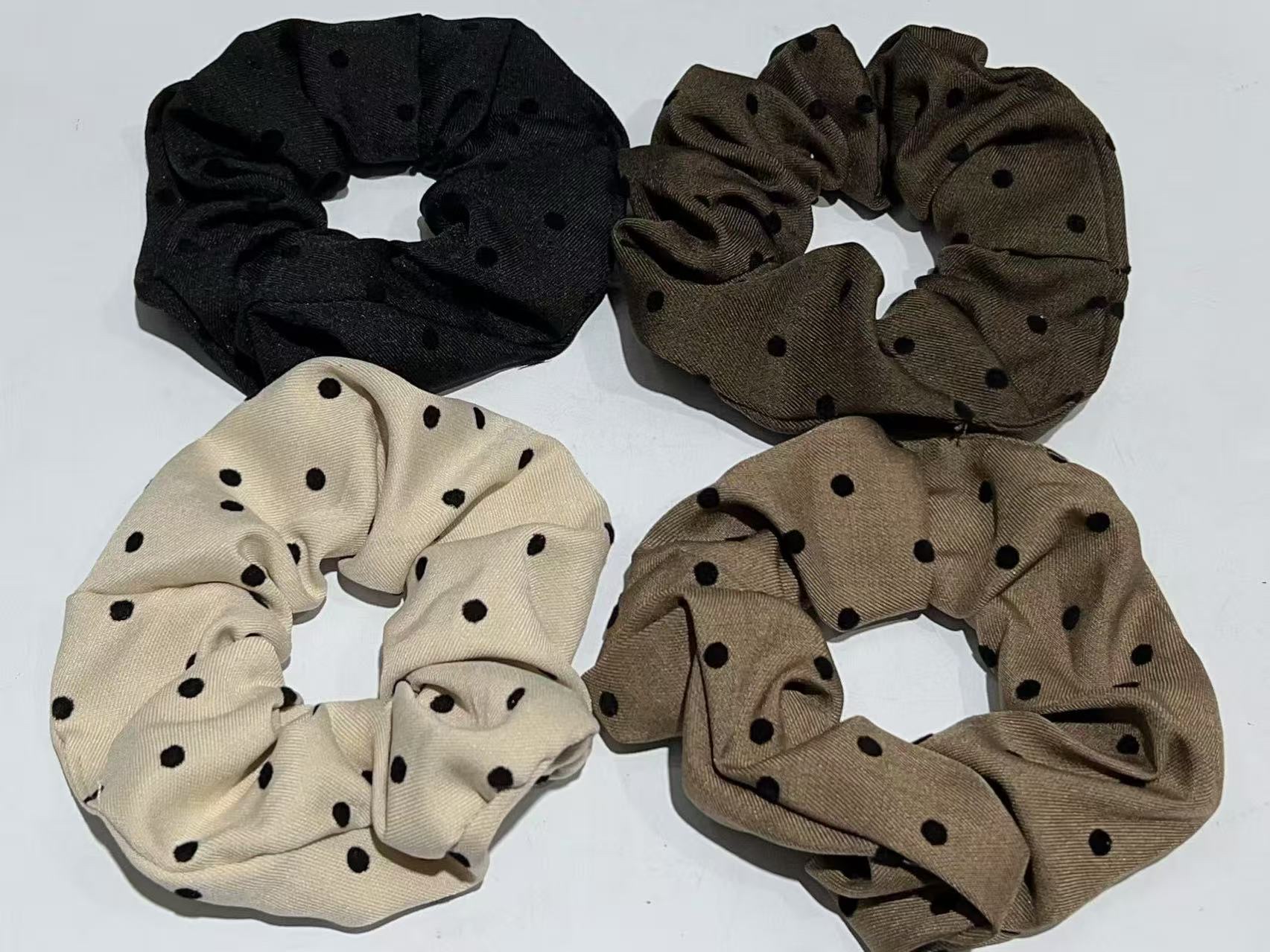 电视枕白底实物图