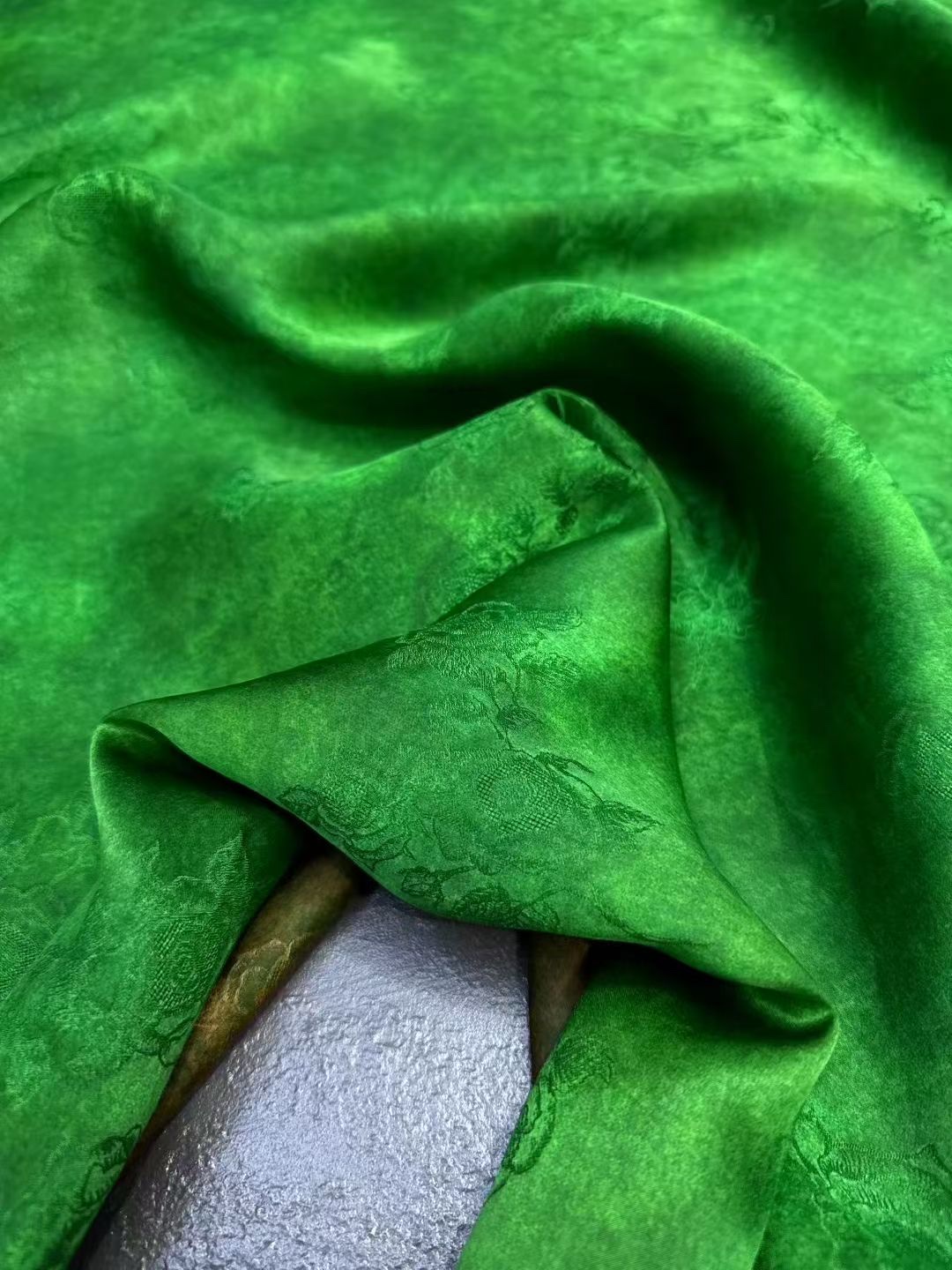 香云纱花罗轻奢高档服饰面料颜色鲜艳靓丽时尚面料布料手工制作材料