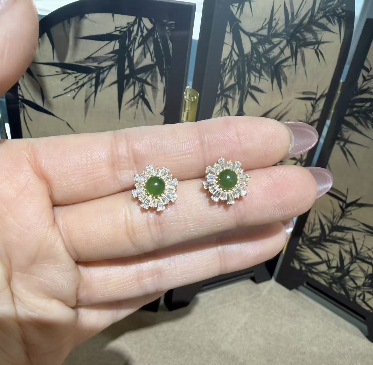 【一妃聚宝】天然和田玉碧玉耳钉女小众设计银镶耳钉不过敏时尚百搭款