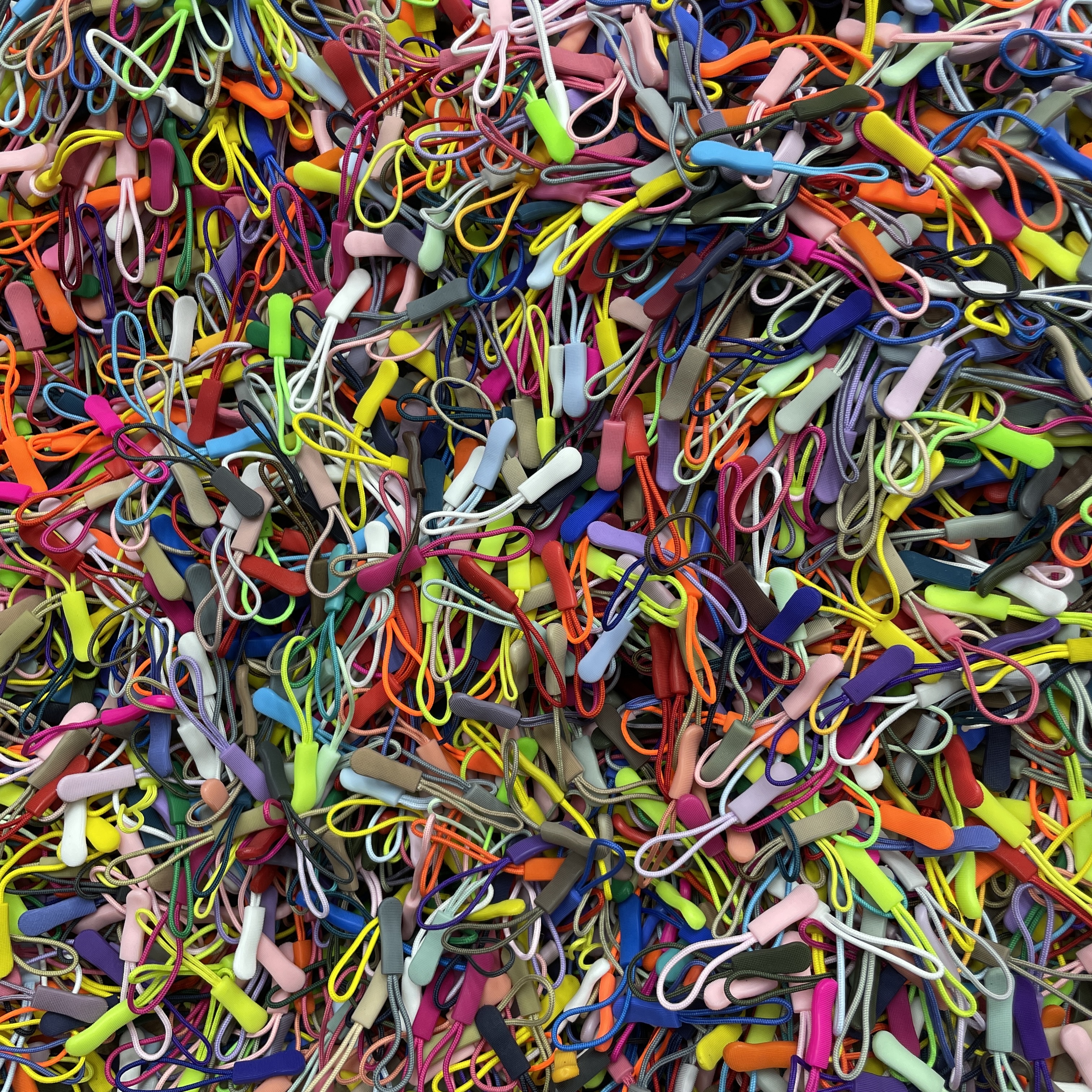 拉链头挂绳拉尾绳扣百个颜色现货供应