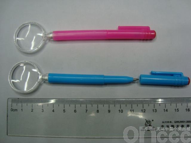 Multifunctional magnifying glass with ballpoint pen