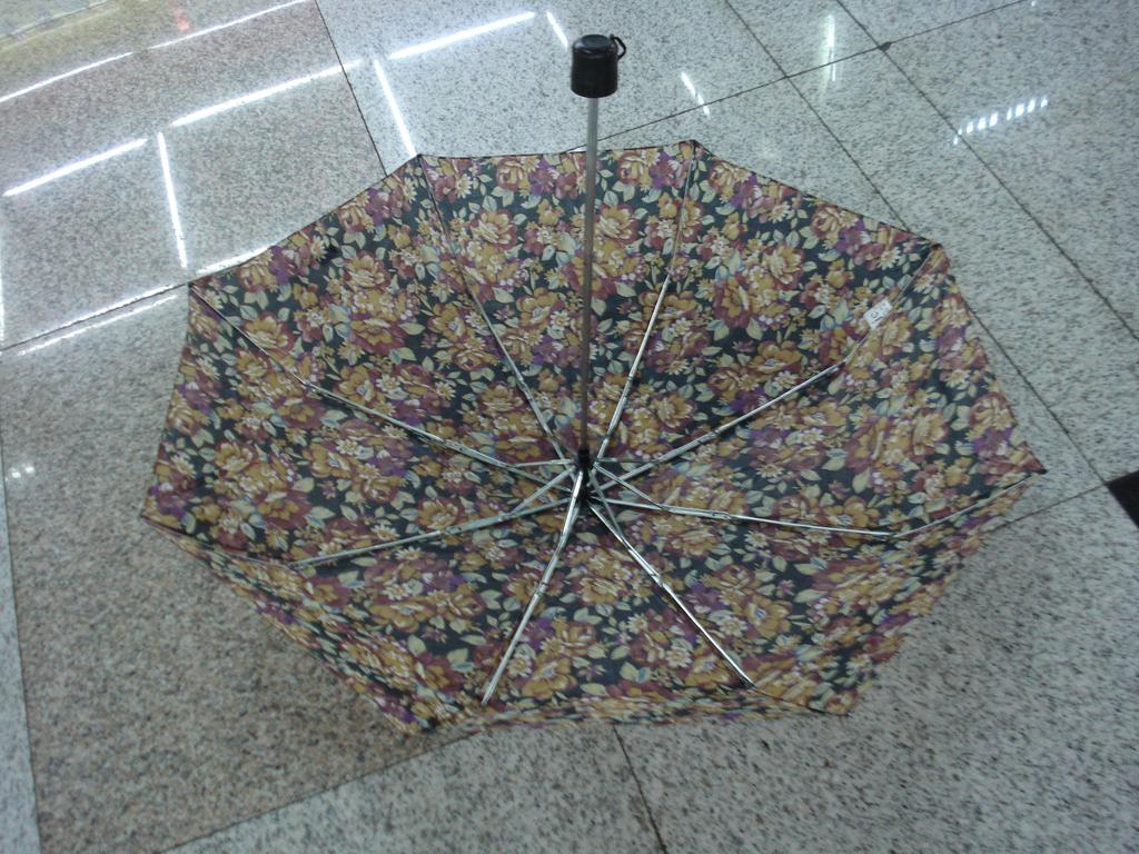 53CM three-fold ultra-mini hand-opening umbrella, export umbrella, weather umbrella, floral folding umbrella details Picture