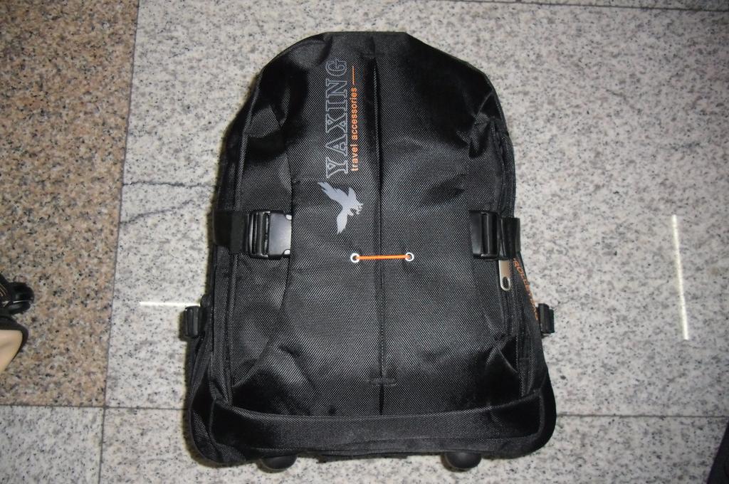 Double Shoulder Back With Single Pull Rod, There Are Large, Medium, Small, Three Sizes