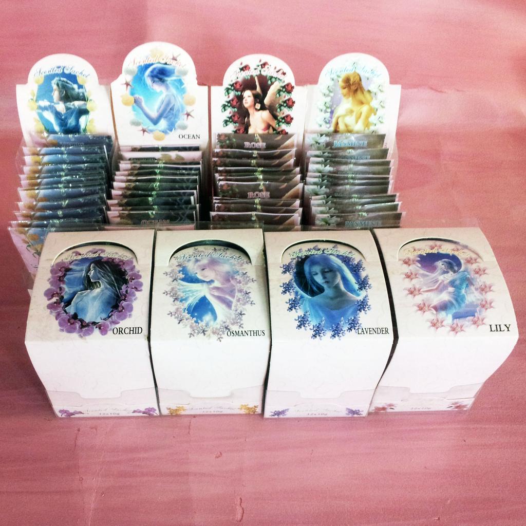 210 10g精装纸袋衣柜香包（8味入 香味可以选 12袋/盒 可混装）