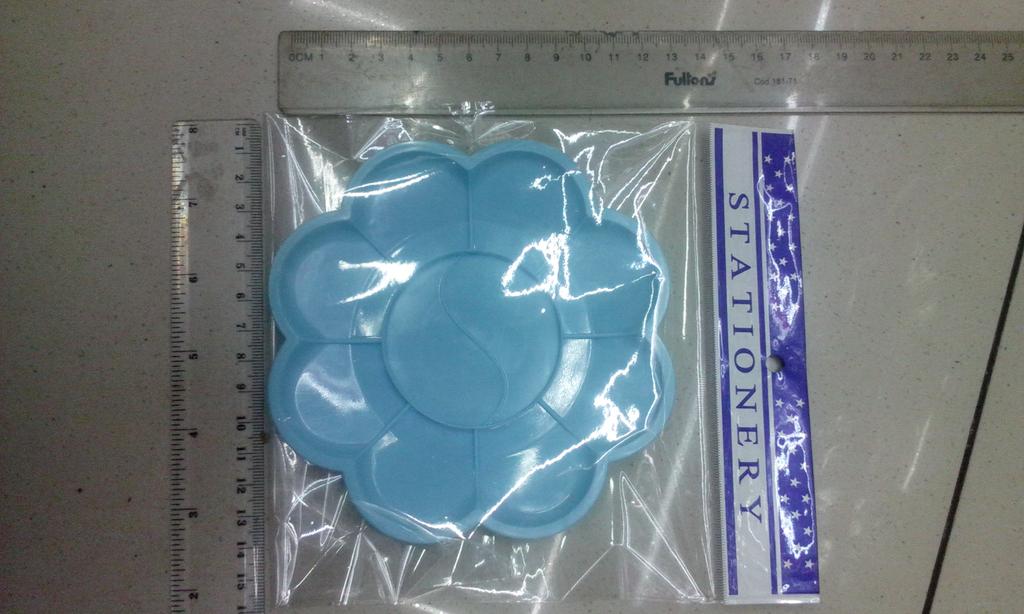 调色盘 塑料调色盘 蓝色圆形调色盘图