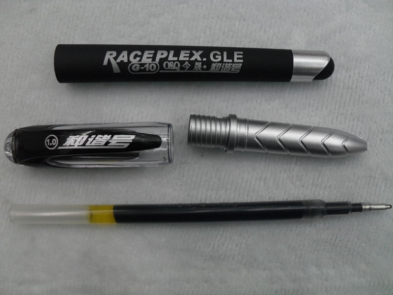The popular Jinsheng G-10 large-capacity business pen, signature pen and gel pen from the manufacturer can be replaced with a regular pen refill of 0.5 Application Scenario