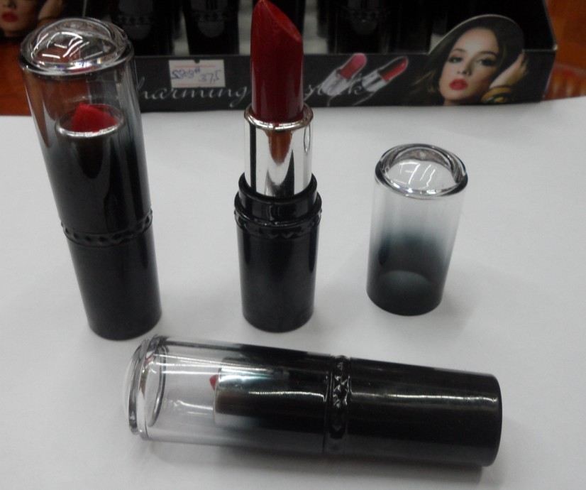 Lipstick Moisturizing lip balm Moisturizing lip balm Lipstick stunning long-lasting lipstick color makeup nude lipstick