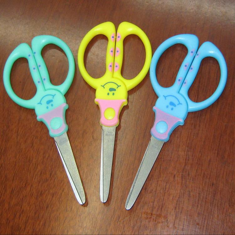 Office and study supplies: Student scissors, 5-inch student scissors, student scissors, student scissors Specification drawing