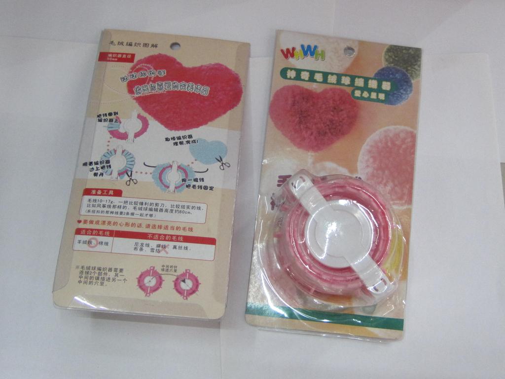 Manufacturers Supply Small Heart-Shaped Fluff Ball Fluff Ball Knitting Tools Yarn Braider Flower Braider details Picture
