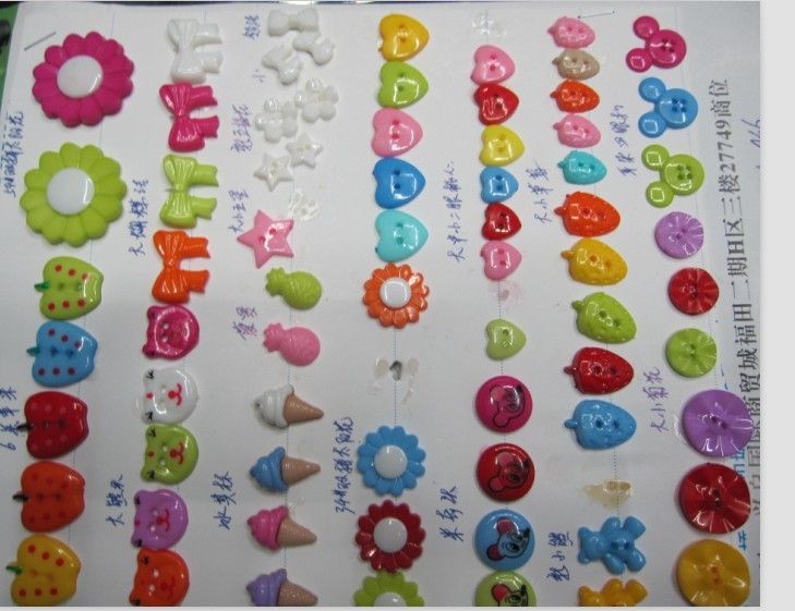 Children's clothes buttons thumbnail