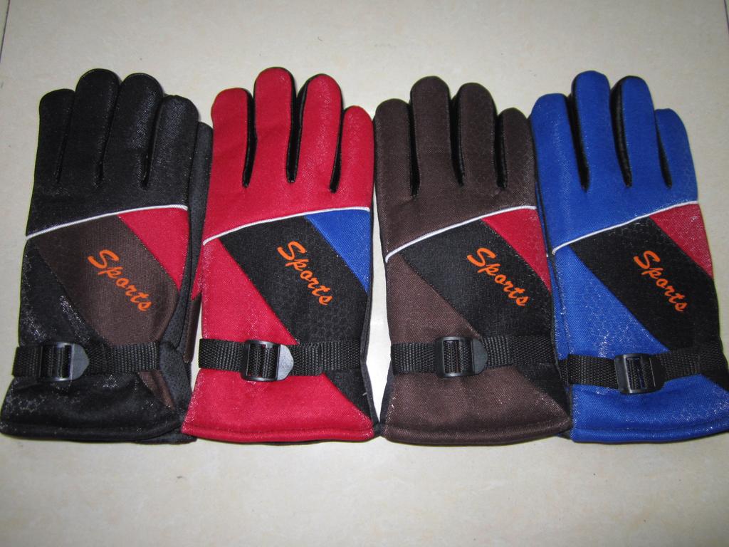 2013 venta directa de fábrica para hombres y mujeres versión coreana invierno frío y guantes de algodón caliente invierno esencial