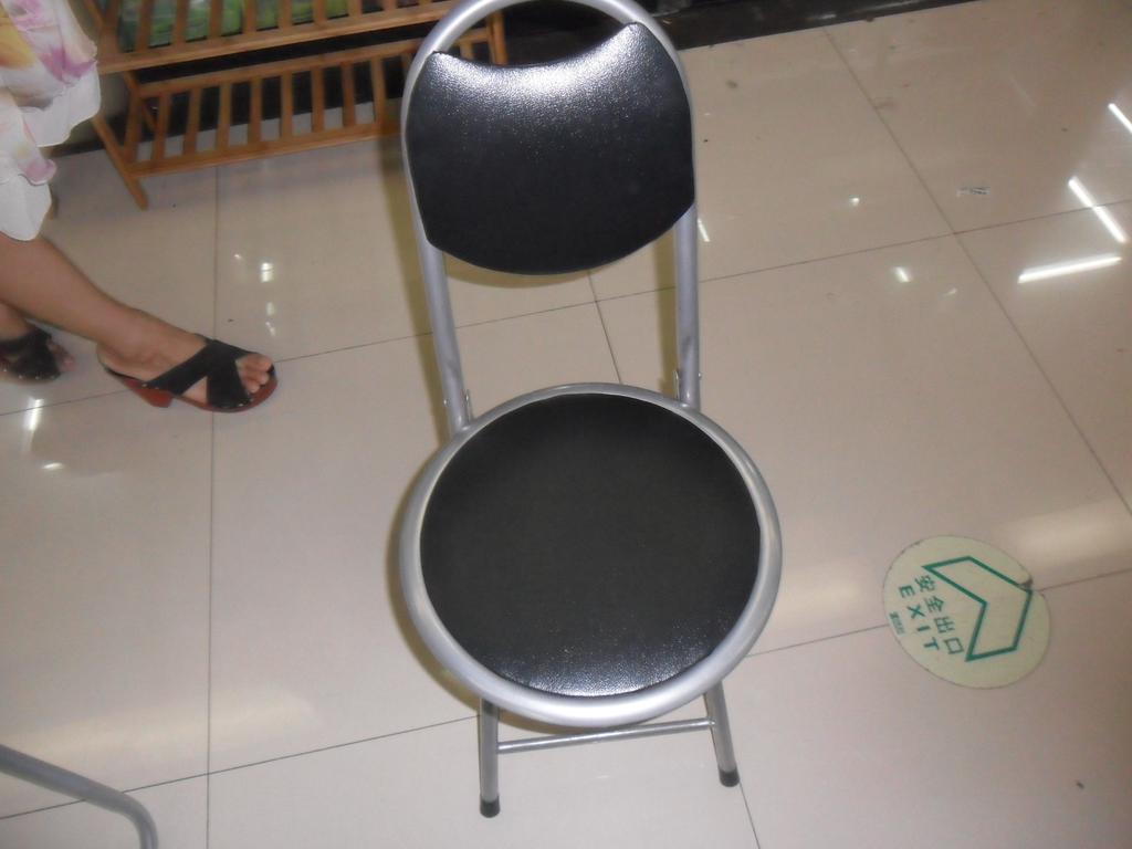Leather folding back stool thumbnail