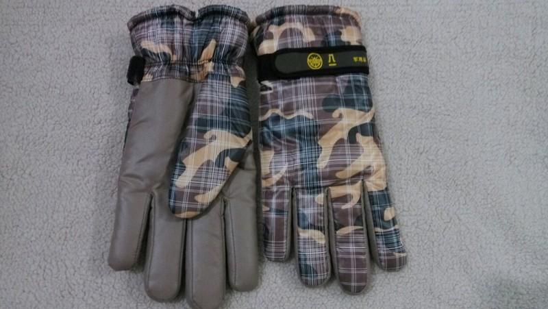 Ventas directas de fábrica para hombres y mujeres son guantes calientes, mano de obra fina, aspecto elegante. Application Scenario