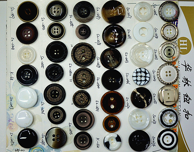 Suit buttons thumbnail