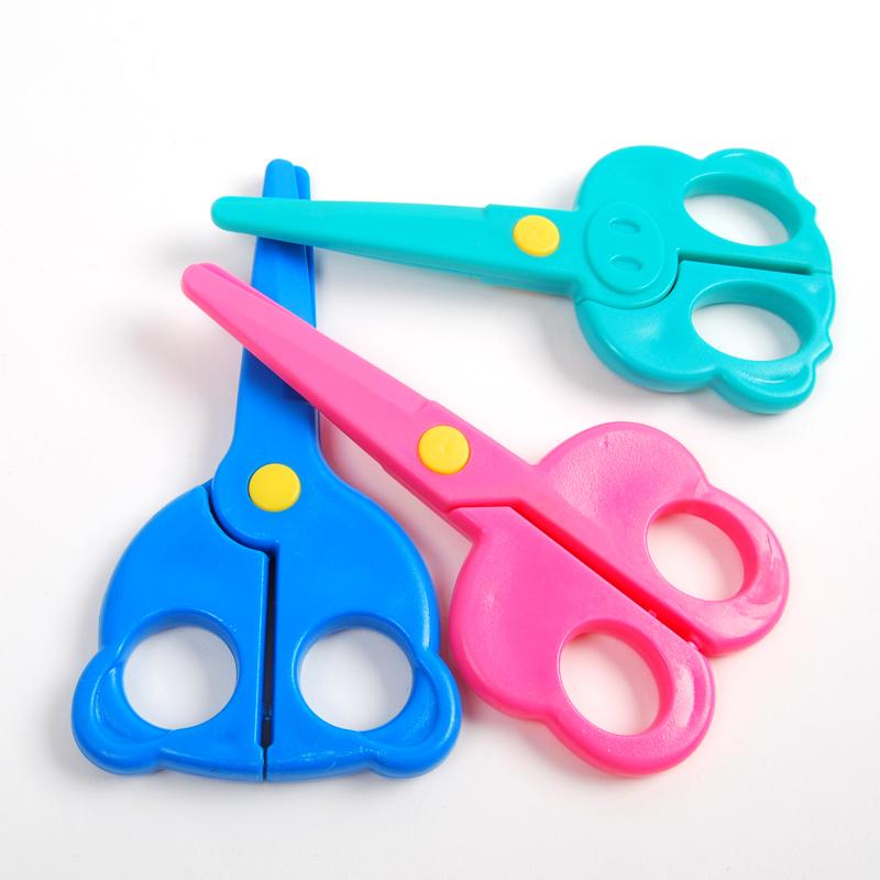 Office student scissors, paper-cutting scissors, all-plastic scissors, educational scissors, Yiwu scissors full figure