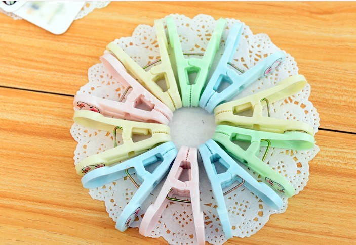 Creative Non-Slip Plastic Clothespins details Picture