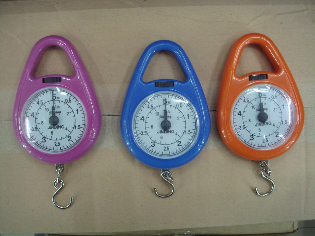 Mechanical pointer hand-held hook portable spring scale gift small scale pull rod spring kilogram hanging scale 5 kilograms