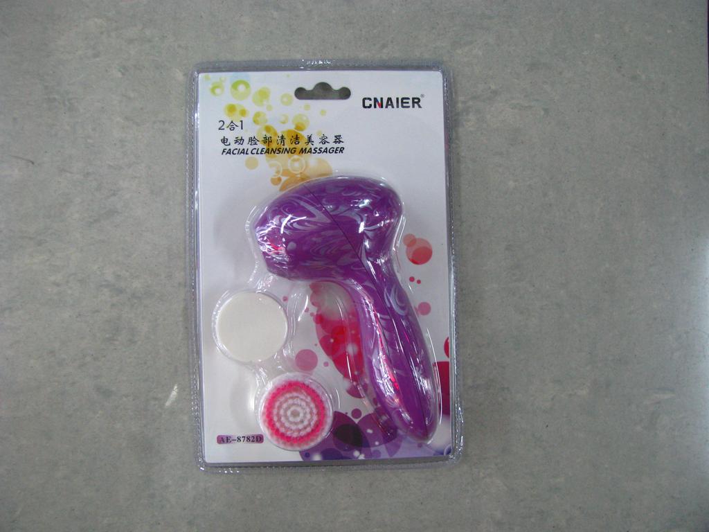 脸部清洁美容器