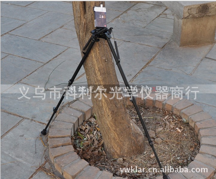 27-inch swing head tripod swing three-section telescopic bracket AWP special tripod Application Scenario