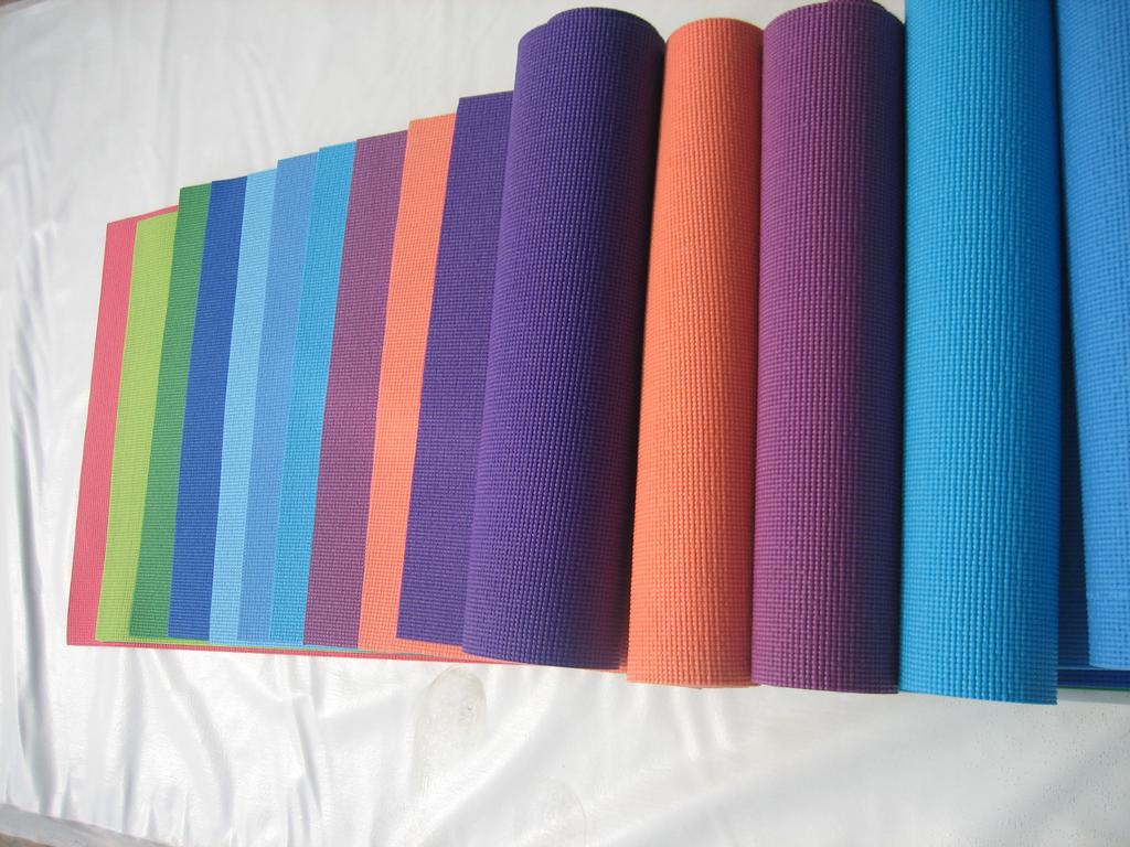 瑜伽垫PVC发泡６MM厚度６１CM*１７３CM细节图