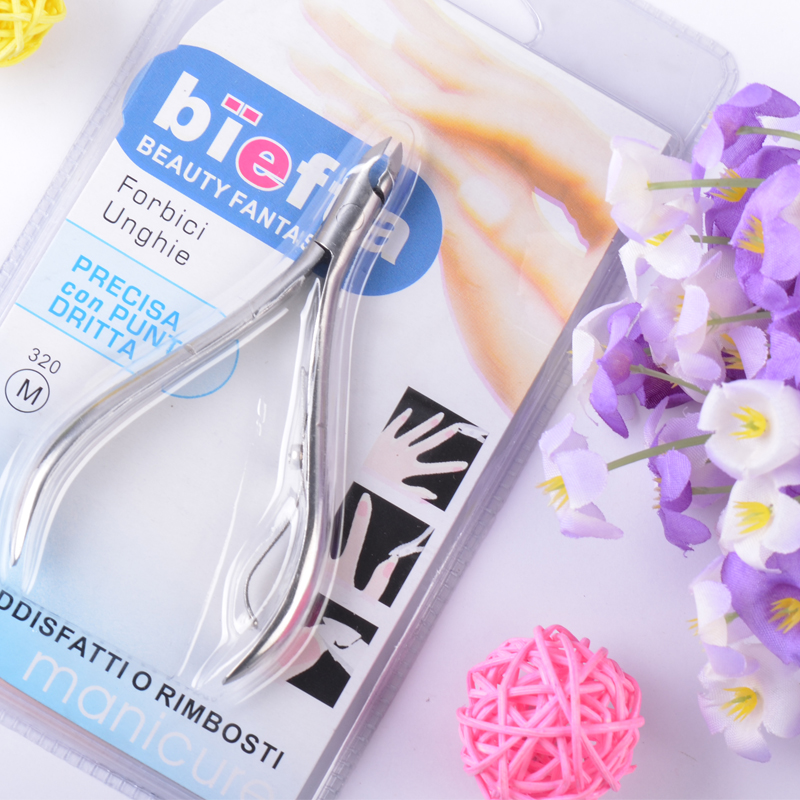 Nail art tools are simple and easy to use. Dead skin clippers are essential items for removing dead skin in nail art. DIY nail art tools. Dead skin removal tools are exclusively for export Application Scenario