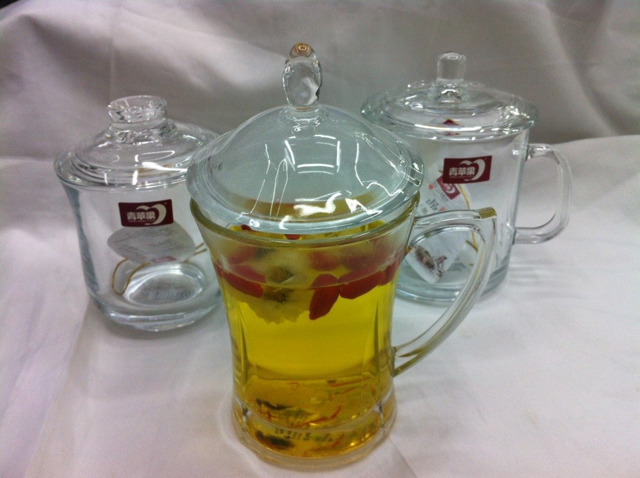 Make tea out of a glass teacup