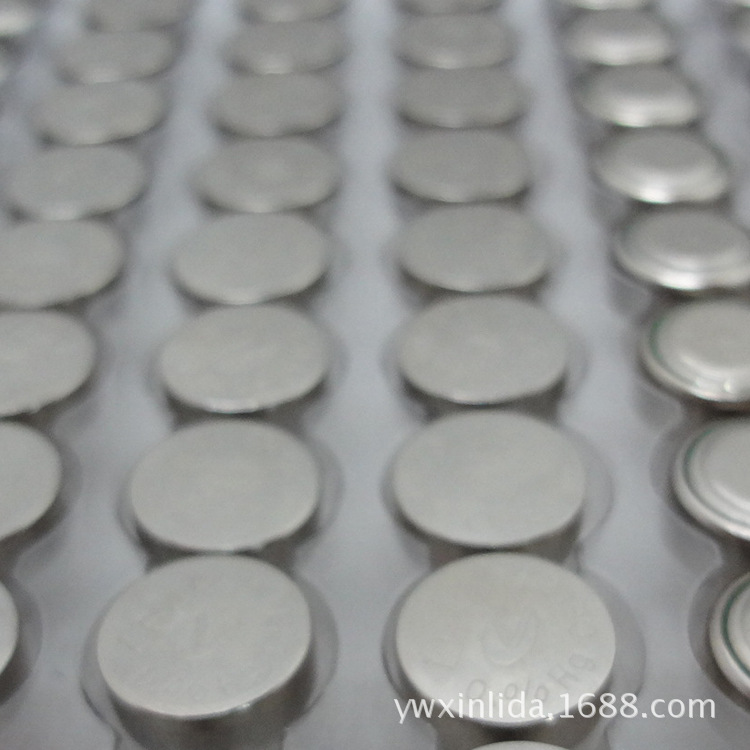 新利达环保AG13/LR44月亮弯唛头无汞无铅环保纽扣电池产品图