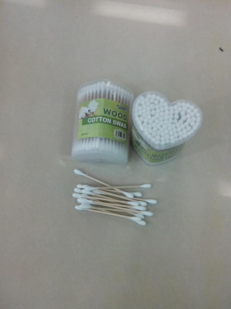 Twin-head wooden tampon with twin-head wooden stick antibacterial cosmetic cotton stick wooden stick cotton swab