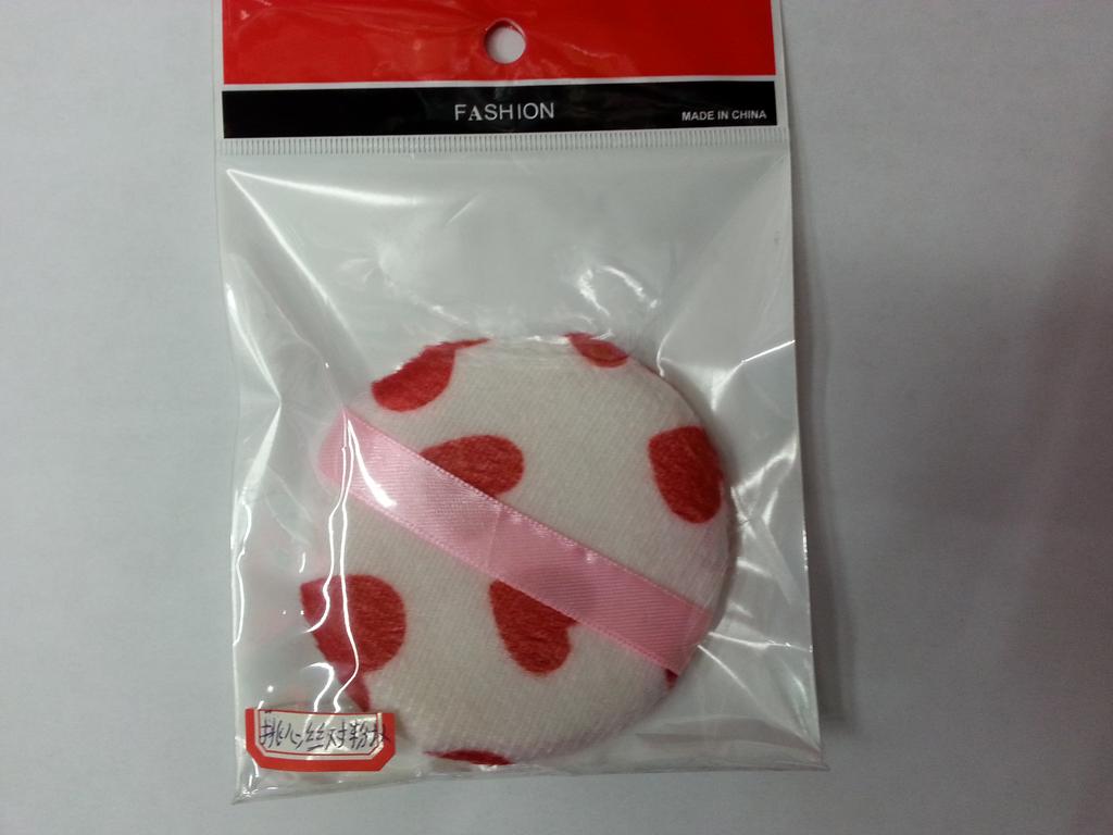 Direct sales from the manufacturer of the heart-shaped ribbon powder puff