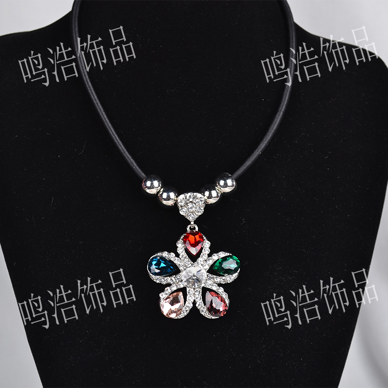 韩国时尚韩版百搭挂饰，女式短款锁骨简约皮绳链