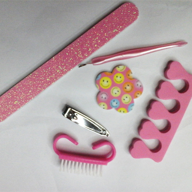 A 6-piece set of beauty tools nail clippers, nail clippers, dead skin files, nail remover, nail brush and finger remover