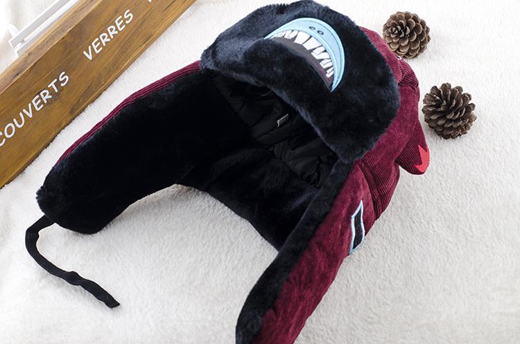 Men and women thickened warm outdoor ear protection hat winter Korean couples cute selling cute shark demon Lei Feng hat details Picture