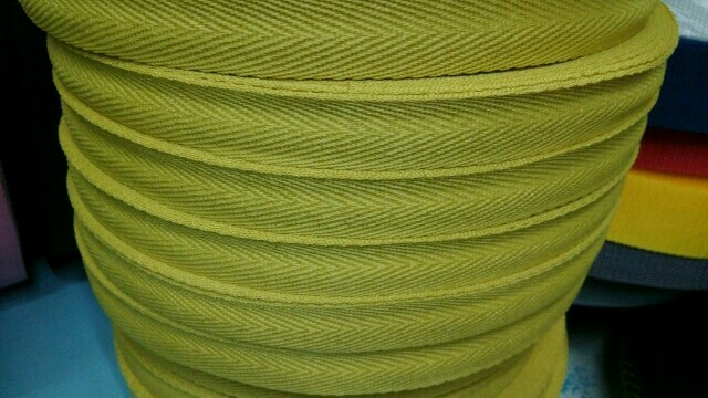 Manufacturers direct selling polyester ribbon herringbone woven ribbon portable belt price discount quantity can also be customized production thumbnail