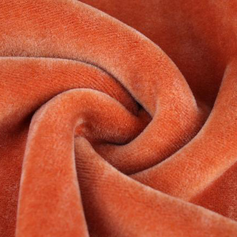 New casual and warm round-neck underwear with fleece and thickened gold warm thick armor set Application Scenario